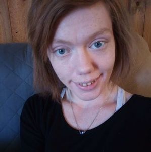 Meet your Posher, Courtney